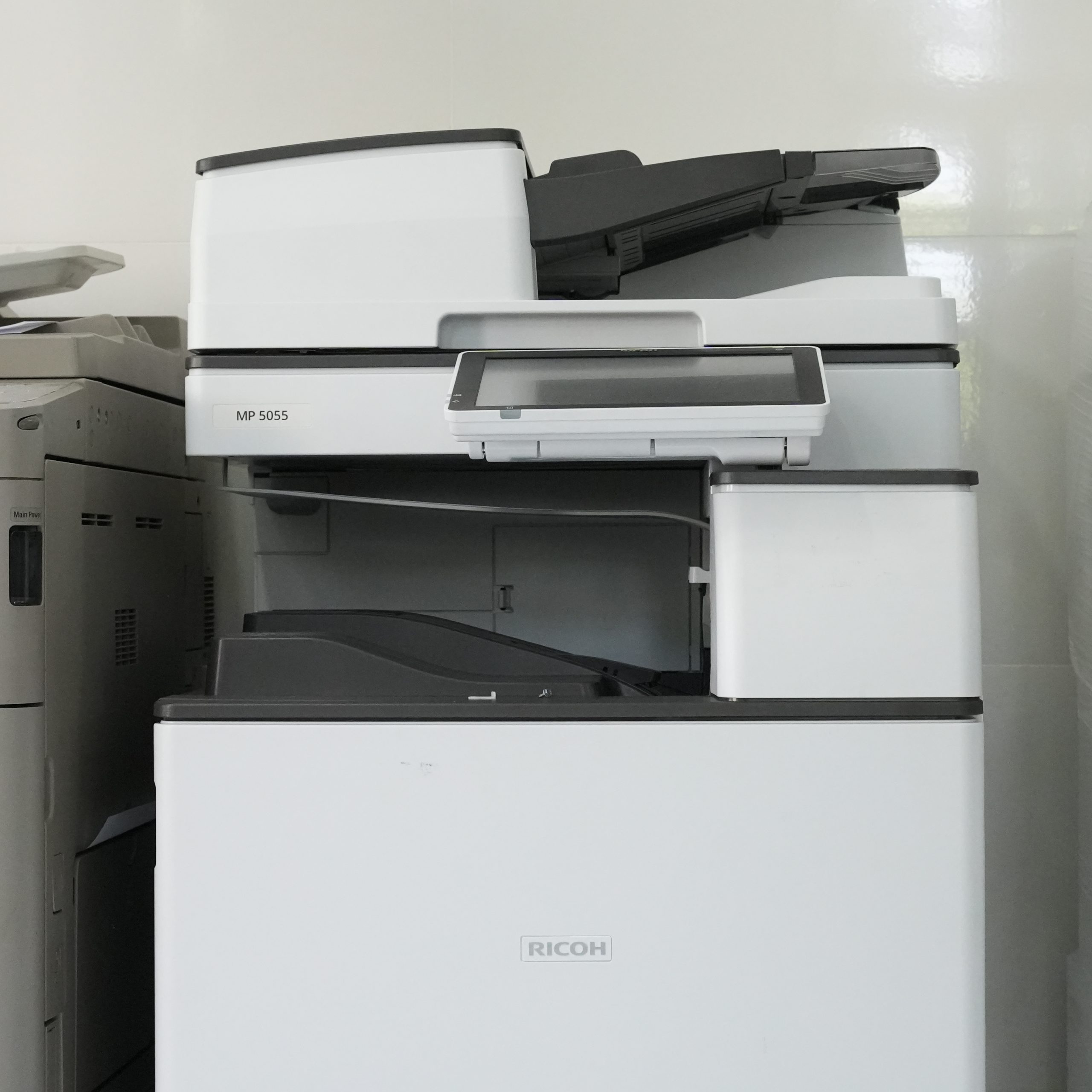 Máy photocopy màu đa chức năng Máy photocopy màu đa chức năng