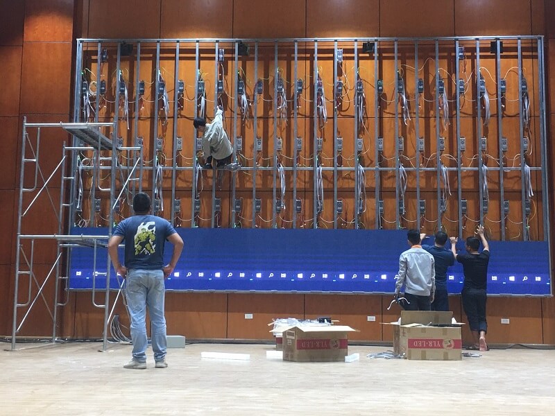Quy trình lắp đặt màn hình LED