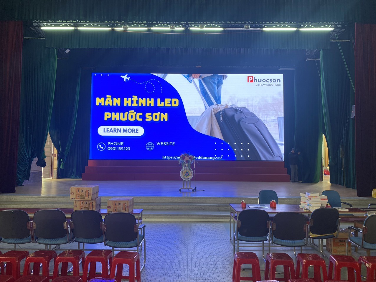 Lợi ích khi sử dụng màn hình led hội trường